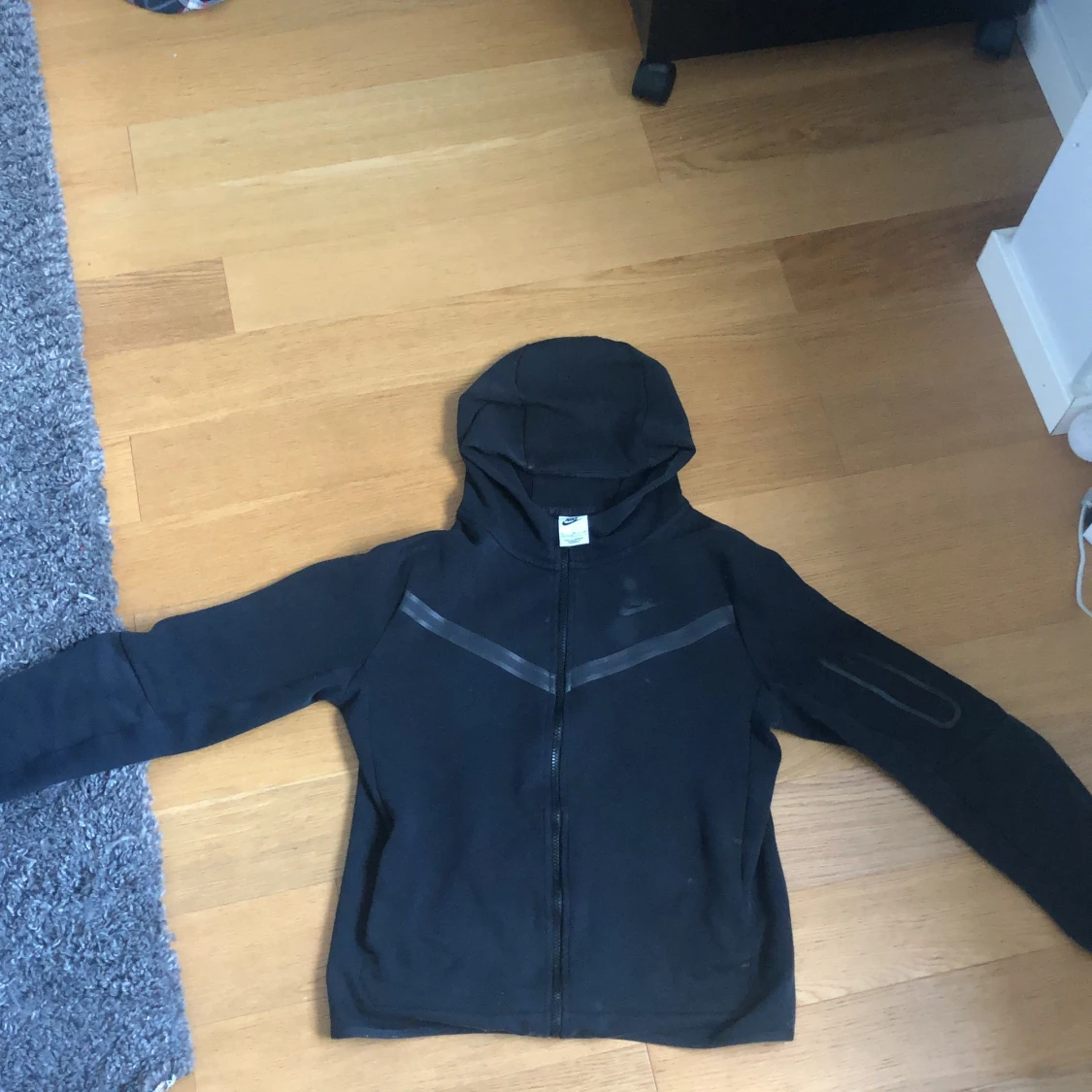 Svart Nike tech fleece 