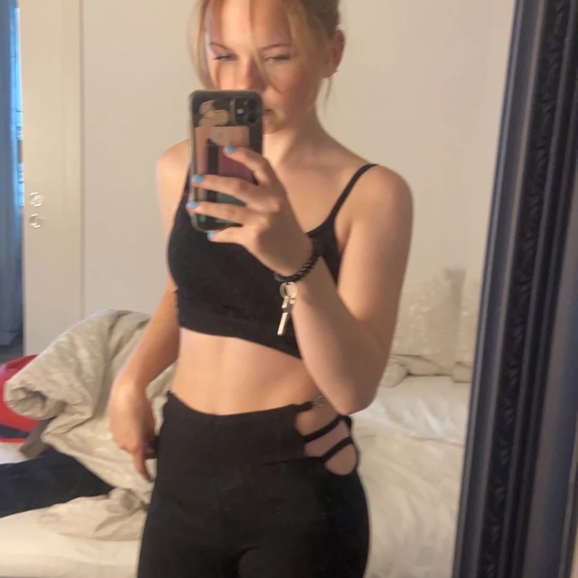 byxor med hål i höfterna - 89