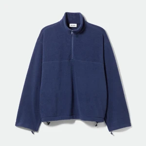 Mörkblå fleece  - Från weekday. Använd två gånger. 
