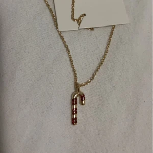 halsband - söta halsbander till julen❄️❄️❄️ 13 kr frakt oavsett hur många!! 20 kr st