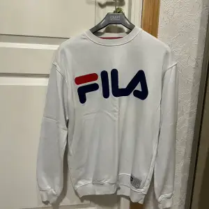 Sweater från Fila utan luva 
