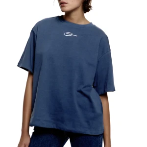 Nicki studios X Gina T-shirt  - Säljer min t-shirt från Nicki studios X Gina. Storlek S 