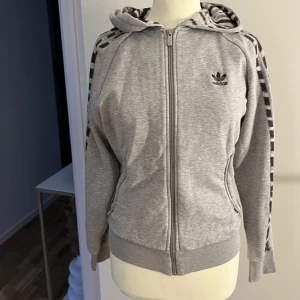 Adidas  - Adidas kofta 