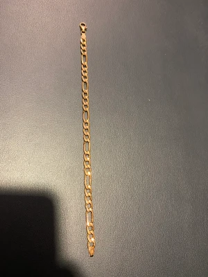 Armlänk i äkta guld - Armband/Armlänk i äkta guld Nypris: 8795kr