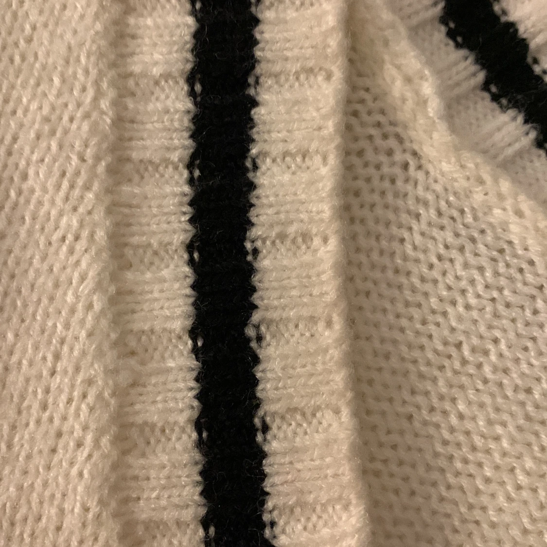 Vit svart tröja från H&M - 91