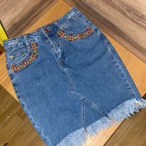 Skirt/kjol -  Används 1 gång bra för resa och kostade 200kr