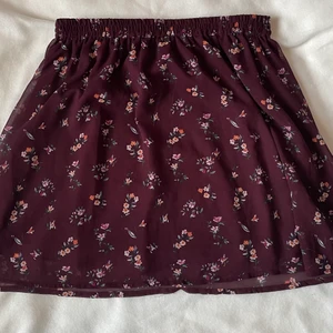 🌸 Kjol från Even & Odd 🌸 - 🌸 Kjol från Even & Odd 🌸 Storlek S 🌸Mötas upp i Stockholm eller postas (fraktkostnad tillkommer) 🌸 Kan även samfrakta 🌸