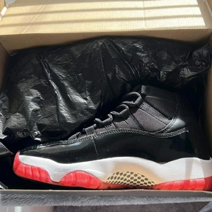Jordan 11 bred 2020 - Använd 1 gr  Kvitto finns 