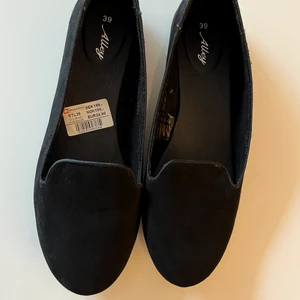 Ballerinaskor  - Ballerinaskor Strl 39 Hämtas i Alby