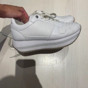 Skor Calvin Klein storlek 37 - Calvin Klein, köpta för 1 år sedan. Storlek 37