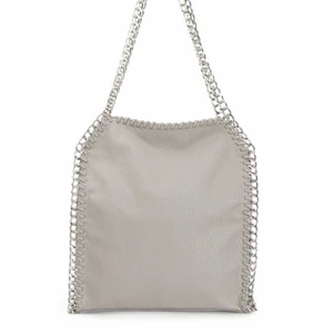 Tiamo väska - Min skit snygga väska som knappt är andvänd då jag har en liknande. Köpte för 599kr på scorett! 🫶🏽  