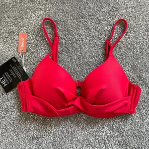 Bikini topp - 70C, ny, lätt push up