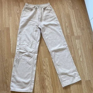 Storlek S - Helt nya använt 1 gång!