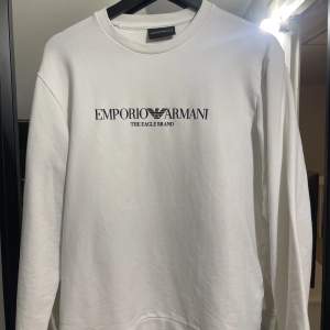 Emporio Armani Sweatshirt Vit med svart text