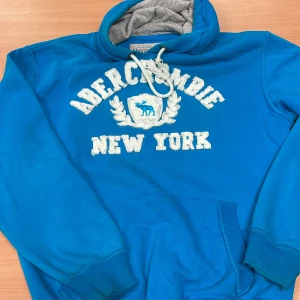 ABERCROMBIE - Bra skick 