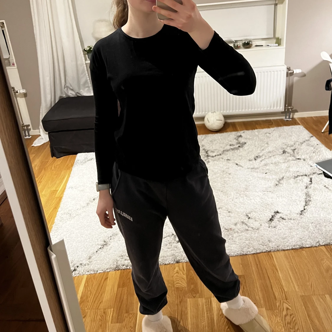 Svart långärmad tröja - 90