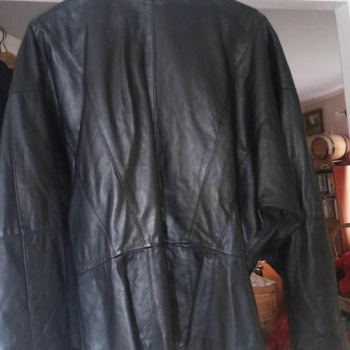 Svart skinnjacka /blus stl M. - 90