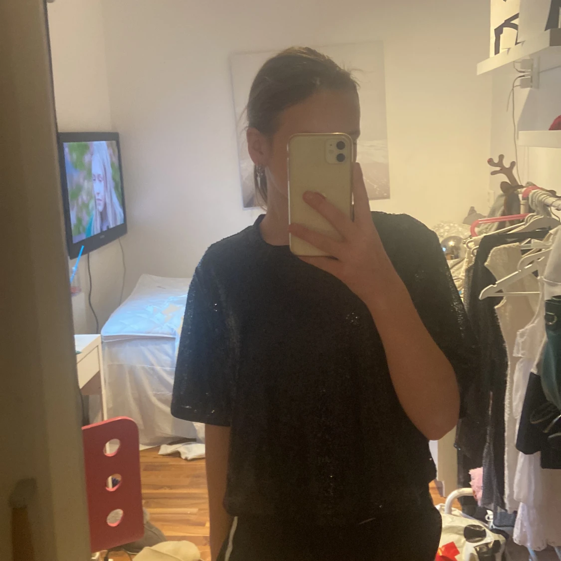 Svartglittrig topp från hm - 90