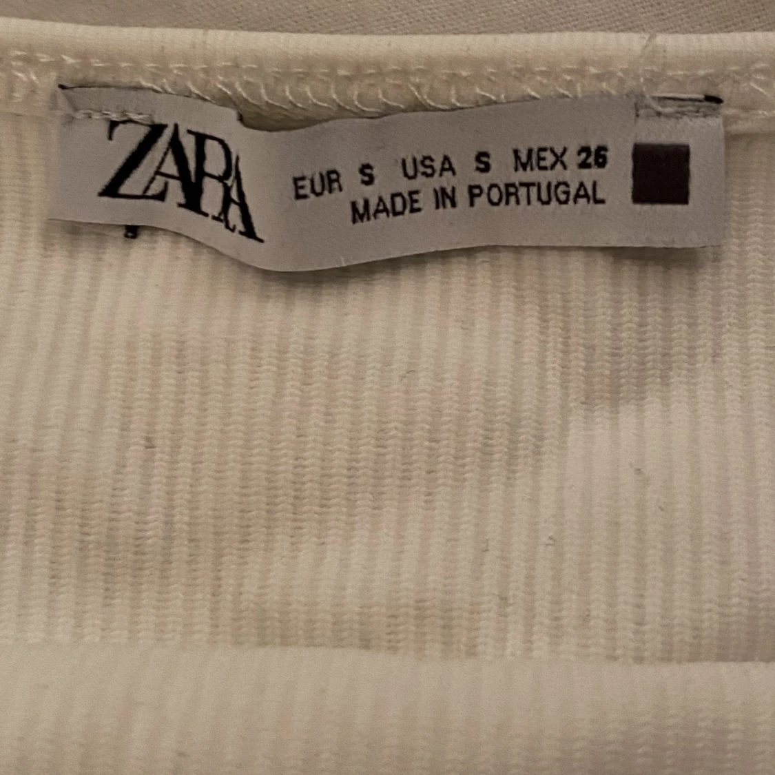 Zara Topp - 91