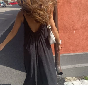 Långklänning  - Klänning från Gina Tricot strl XS