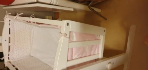 Vagga/spjälsäng  - Säljer en vagga/spjälsäng finns i karlstad 500 kr 