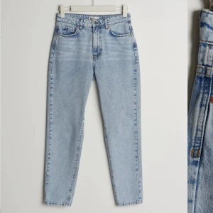 Dagny mom jeans gina tricot - Dagny mom jeans från gina tricot som tyvärr inte kommer till användning. 
