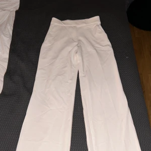 Kostymbyxor - Superfina kostymbyxor. Endast använda en gång