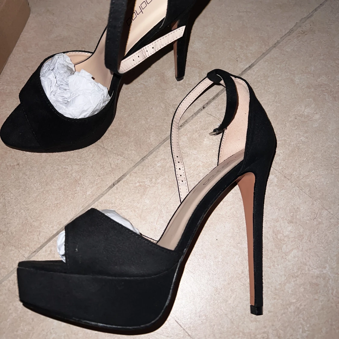 Högklackadeskor  - 90