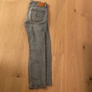 Levis 502 - Ett par Levis 502 som jag fick i julklapp som ej passar