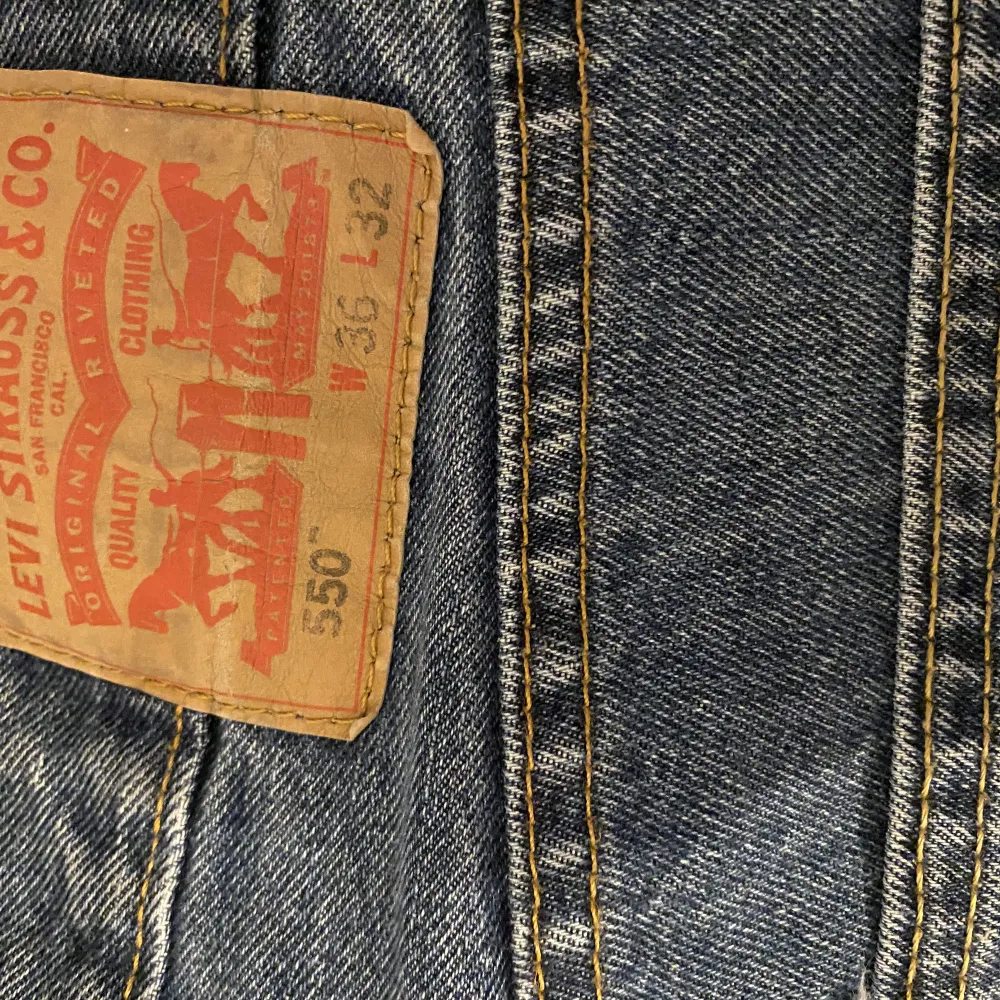 Jag säljer ett par levi jeans . Jeans & Byxor.