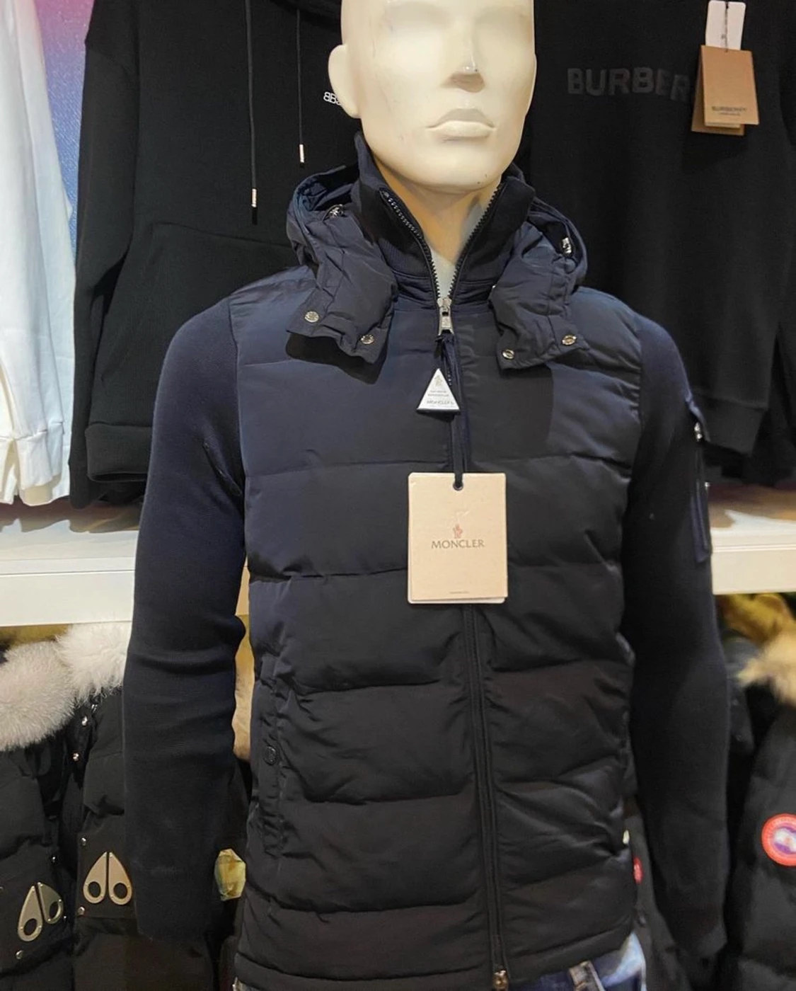Moncler jacka - 90