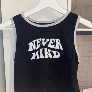 Linne med tryck - Kort topp med tryck