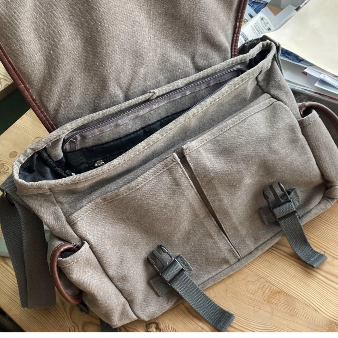 Axelremsväska  - 90