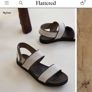 Sandaler Flattered storlek 37 - Helt oanvända. Färg: creme Finns att hämta i Umeå eller skickas