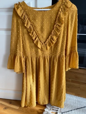 Dress - oanvänd klänning, stl S/M