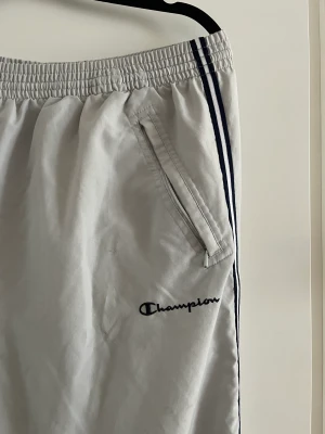 Trackpants - Trackpants från champion. Stl M men passar S-L beroende på önskad passform.