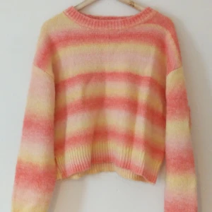 Tröja - Mjuk & mysig tröja 🤍