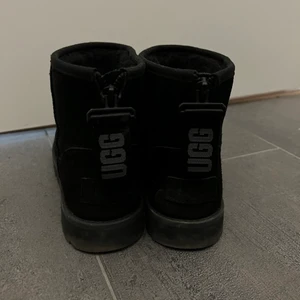 UGG, använda 1-2 gånger  - Köpta på Zalando