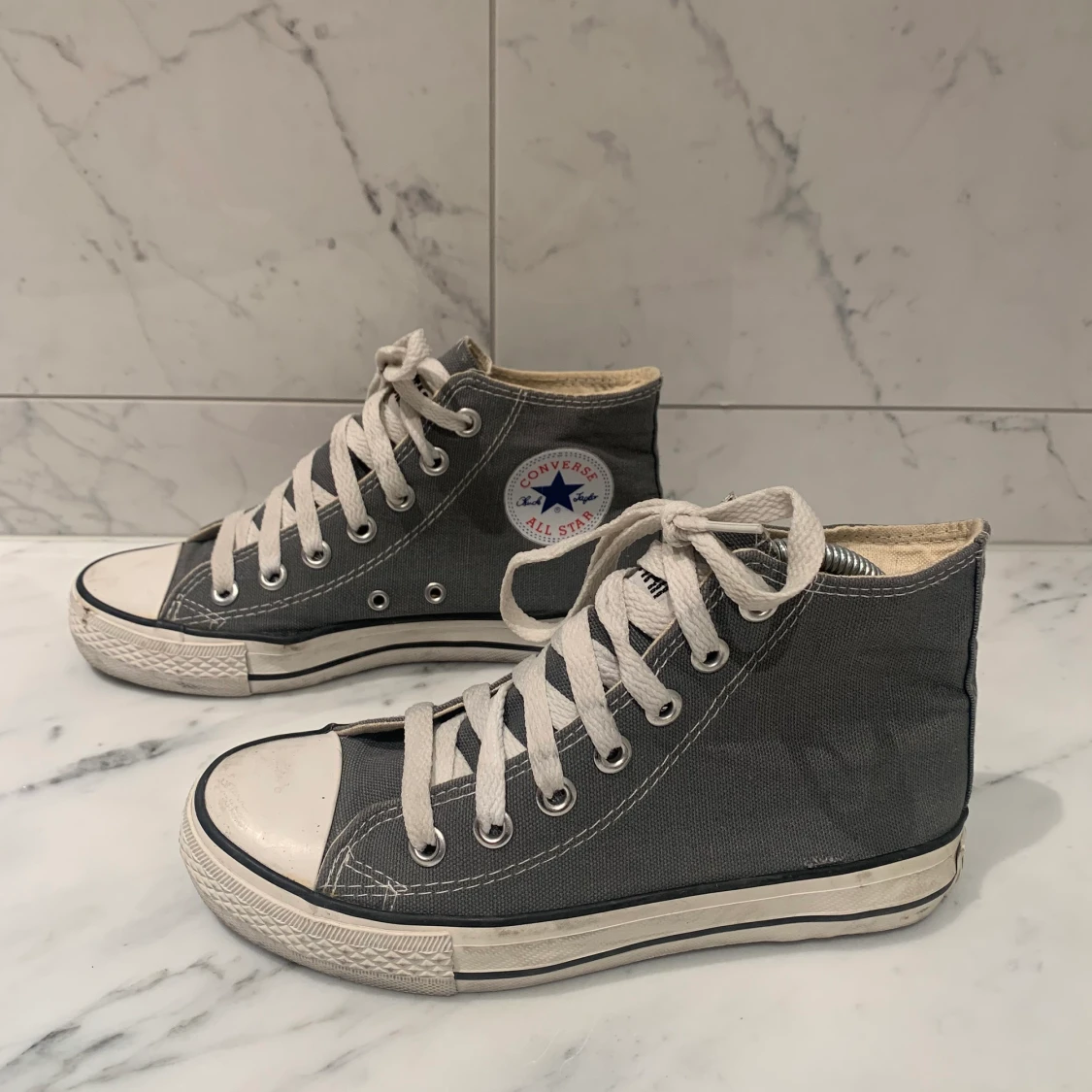 Converse gråa strl 36 - 90