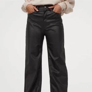 Skinnbyxor - Snygga skinnbyxor! Storlek 34 och fint skick💓