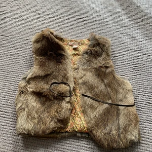 Faux Fur från Nathalie Schuterman - Pälsväst från märket Bonpoint, köpt på Nathalie Schuterman