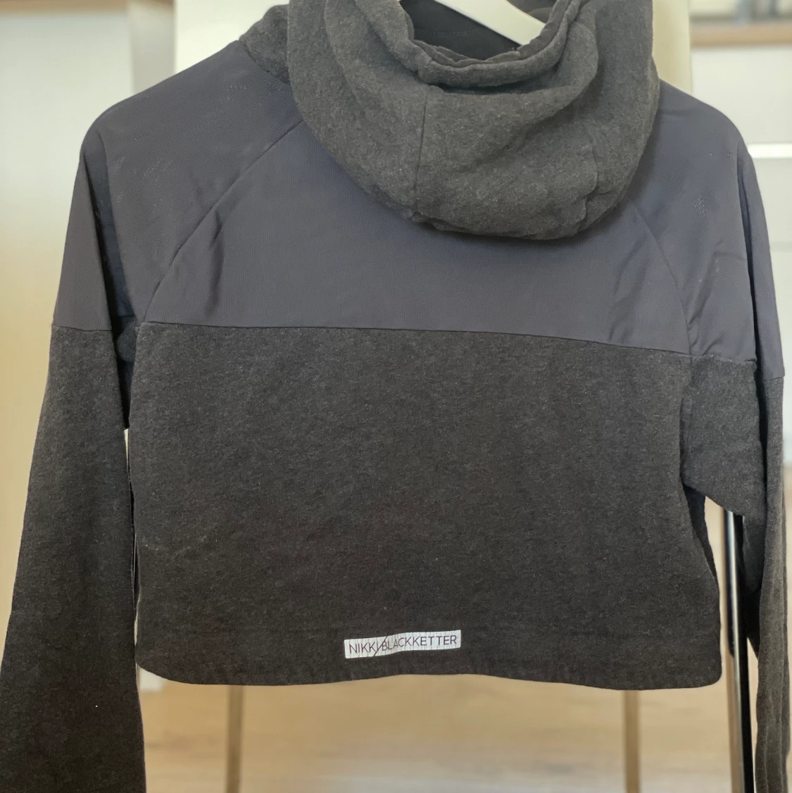 Gymshark cropped hoodie - 90