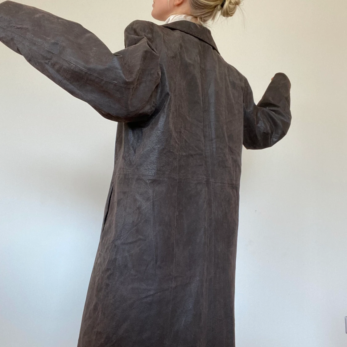 Mörkbrun läderkappa!