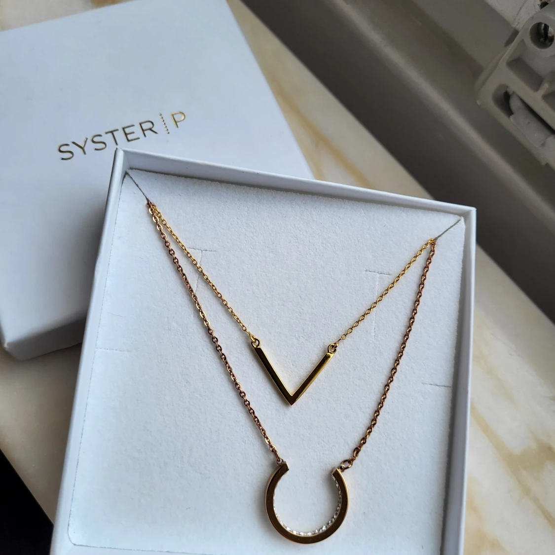 Halsband från edblad och syster p - 90