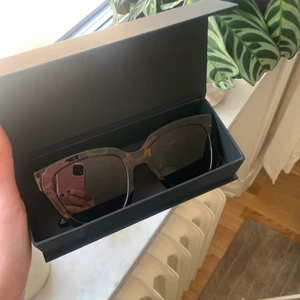 corlin eyewear - Corlin eyewear säljer för att jag inte får användning för dem. De är i mycket bra skick inte använda mer än ett fåtal gånger. Nypris 899kr.