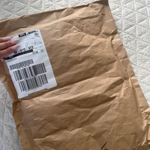 Skims klänning storlek S - Jag köpte två klänningar från skims den andra storleken passade mig bäst så därför säljer jag en helt oanvänd som ligger i orginalförpackinging i storlek S. Du står för frakten!