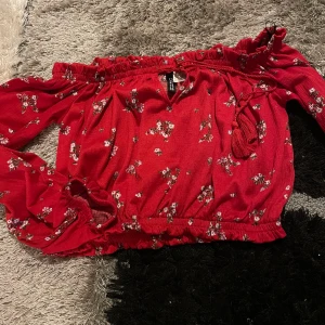 Tröja  - Off shouldnt 