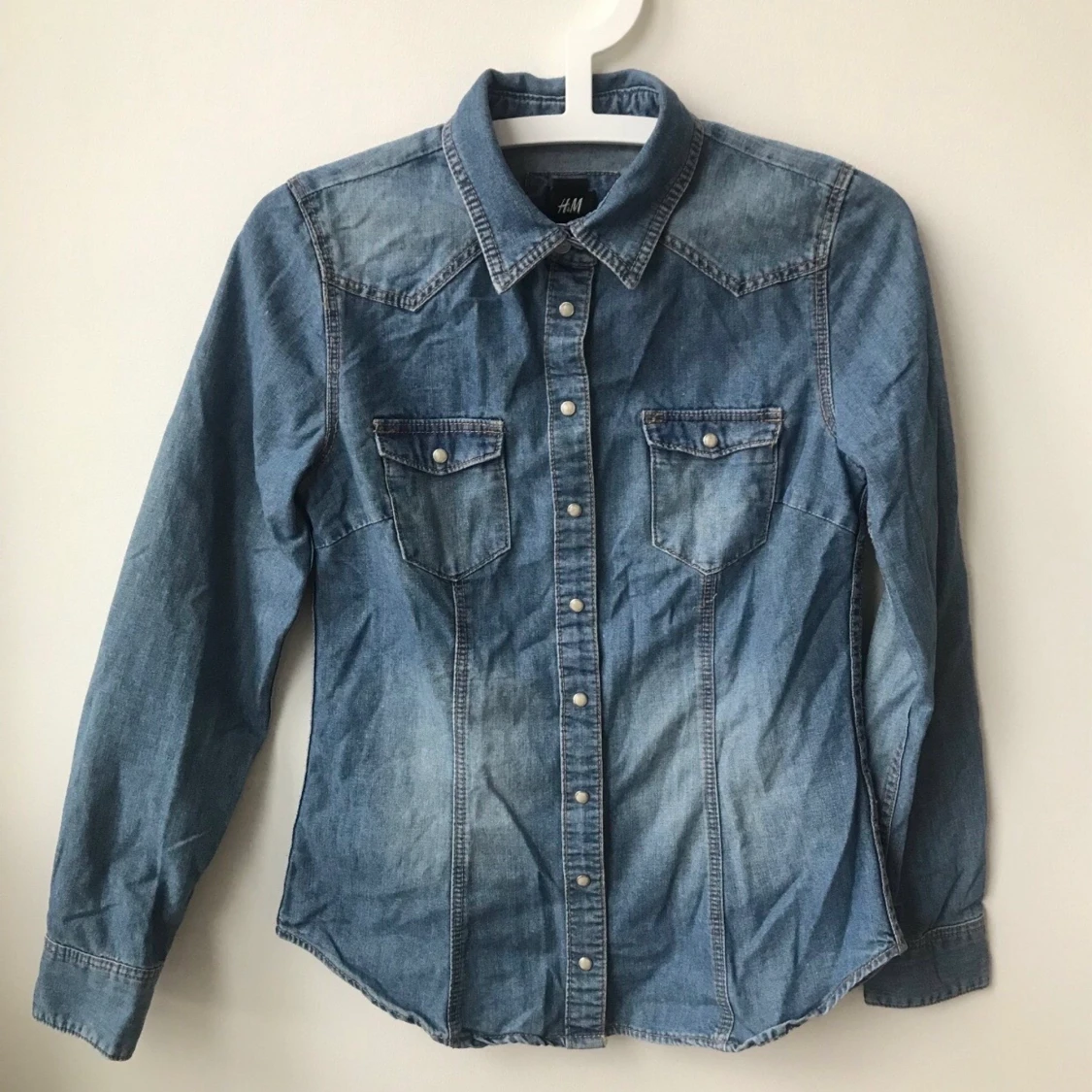 Jeansskjorta med bröstfickor, storlek 34 - 91