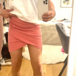 Fin kjol - Något kortare, tjockare material 