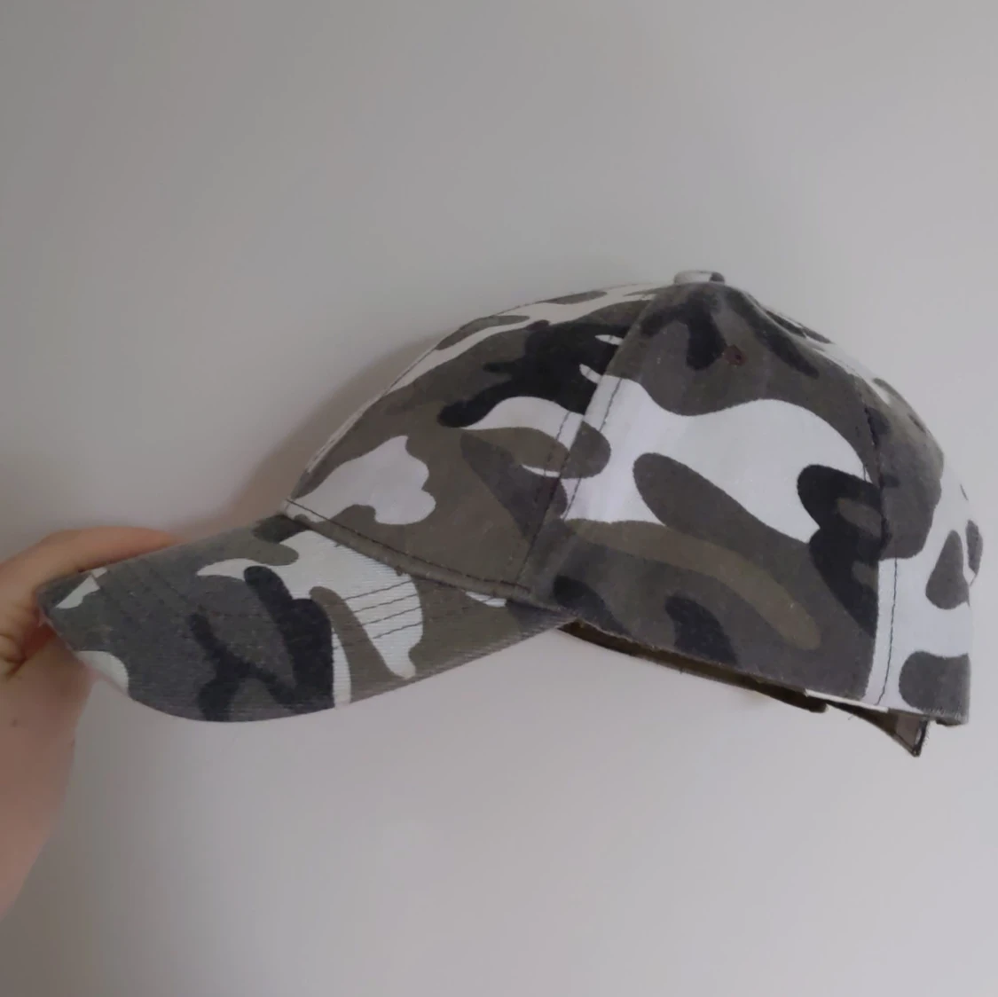 kamouflagemönstrad keps - 90